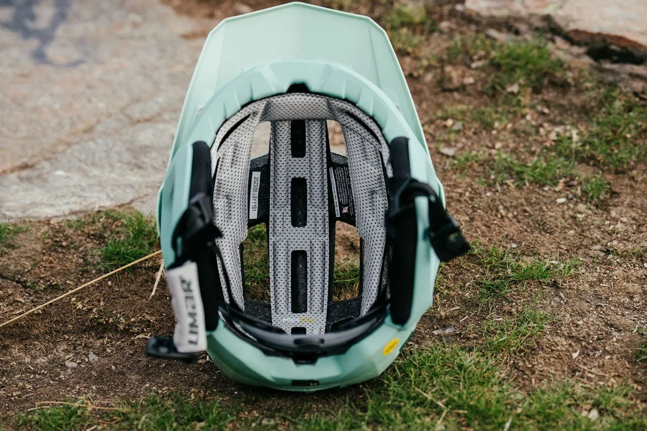 Loam Wolf image of Etna helmet inside