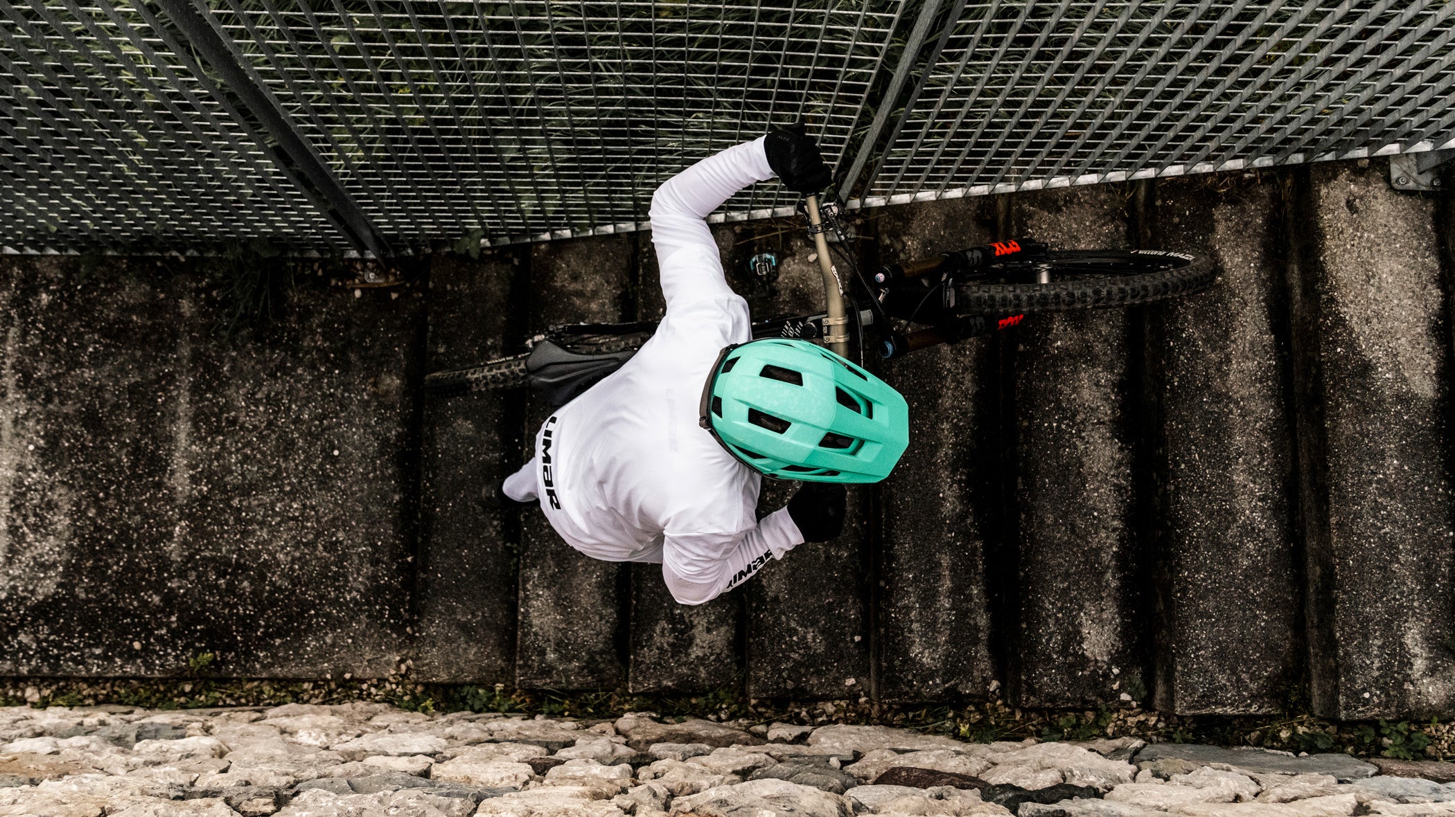 Limar Livigno full face bike helmet worn by mountain biker